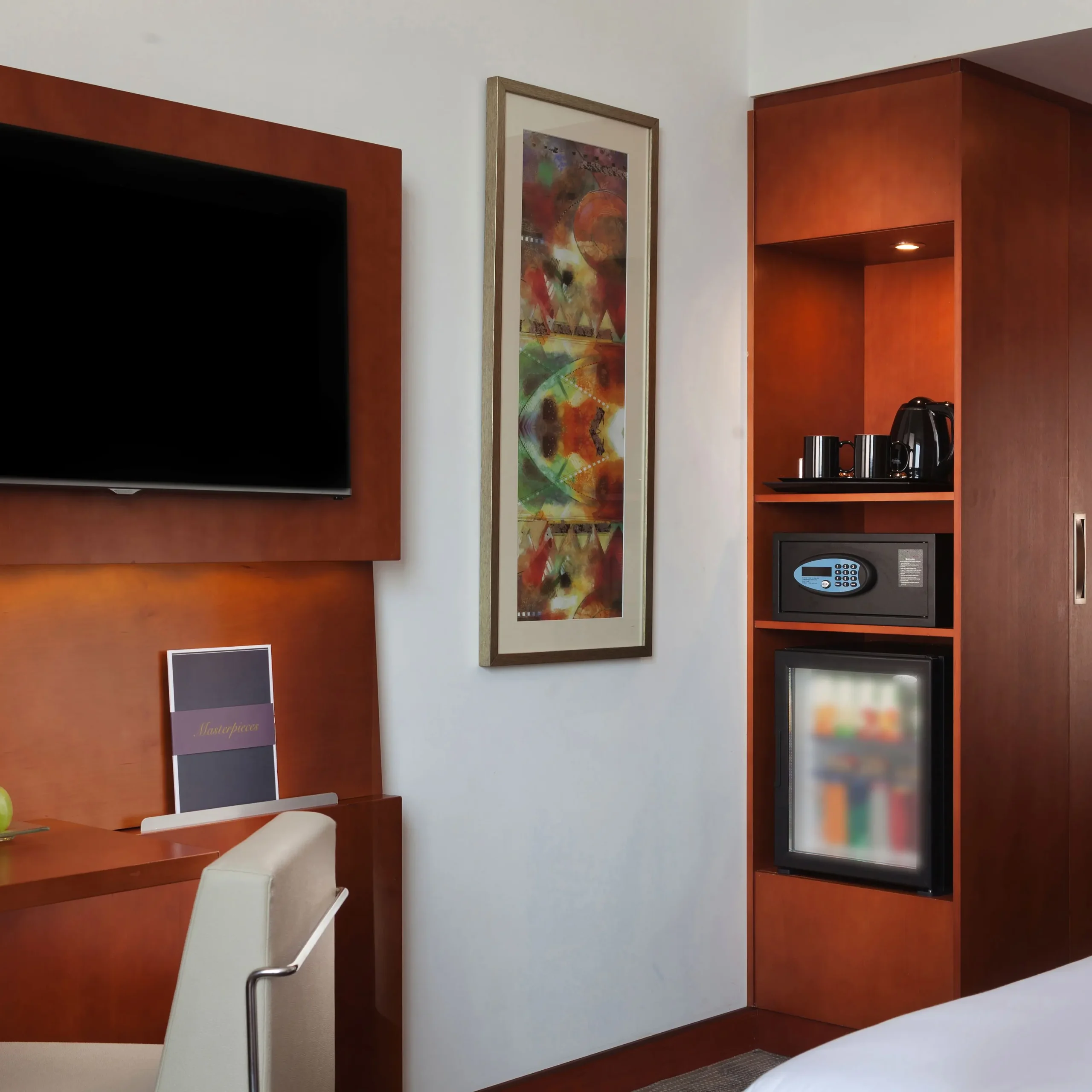 Deluxe Queen Room