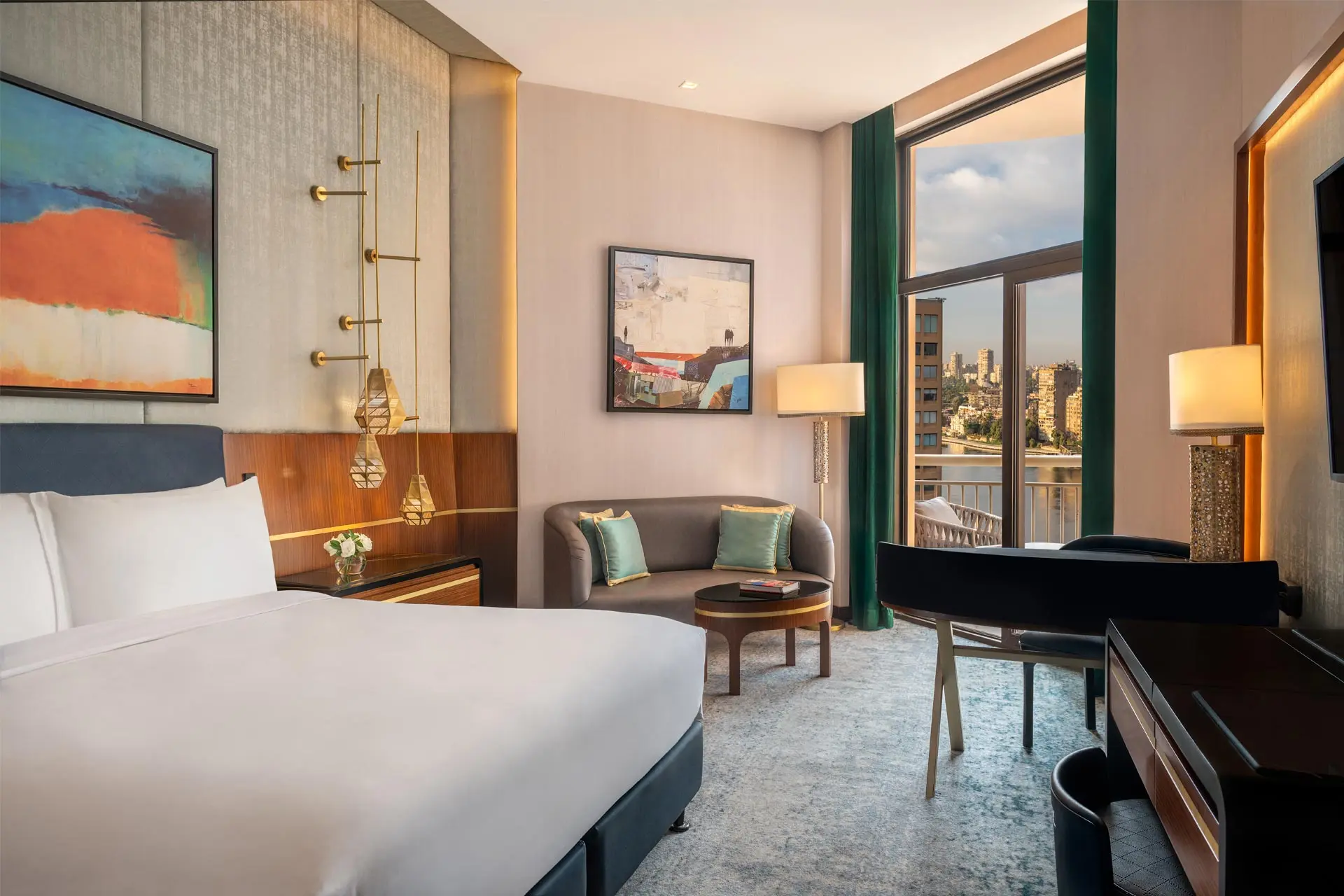Deluxe King Room with Nile View
