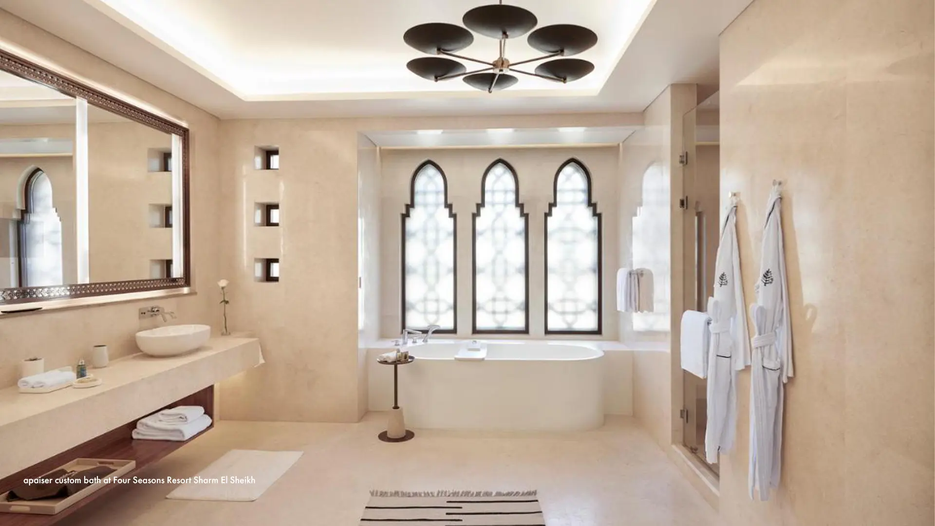 Deluxe King Room with Sea View