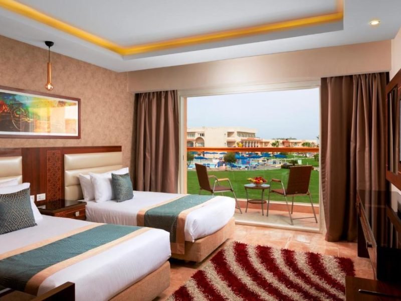 Deluxe Room – Garden View | Pickalbatros Royal Moderna Resort