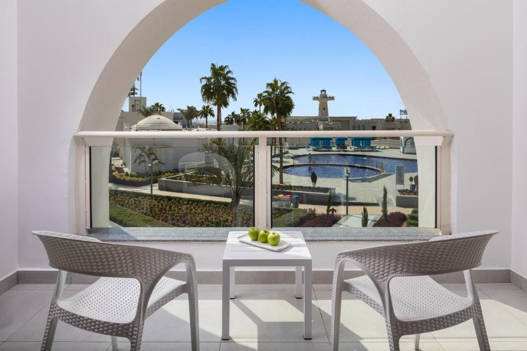 Deluxe Pool View Room | Pickalbatros Palace Resort Sharm El Sheikh
