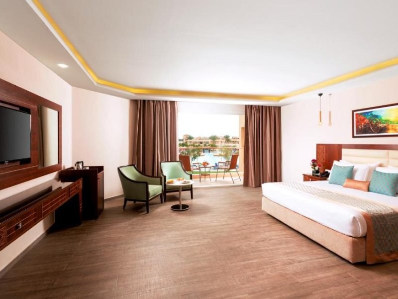 Deluxe Pool View Room | Pickalbatros Royal Moderna Resort